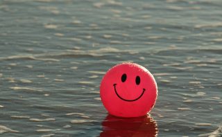 ball, beach, happy-1845546.jpg